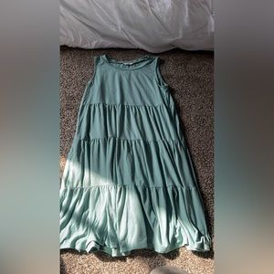 Emerald green summer dress! Super cute.